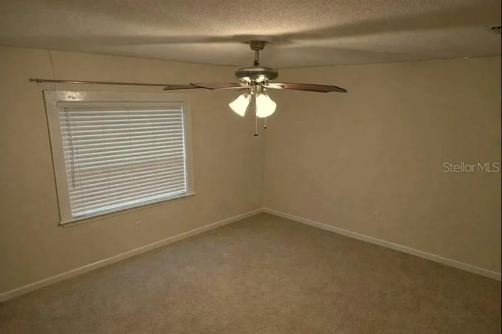 34041 Highland Road Leesburg FL 34788