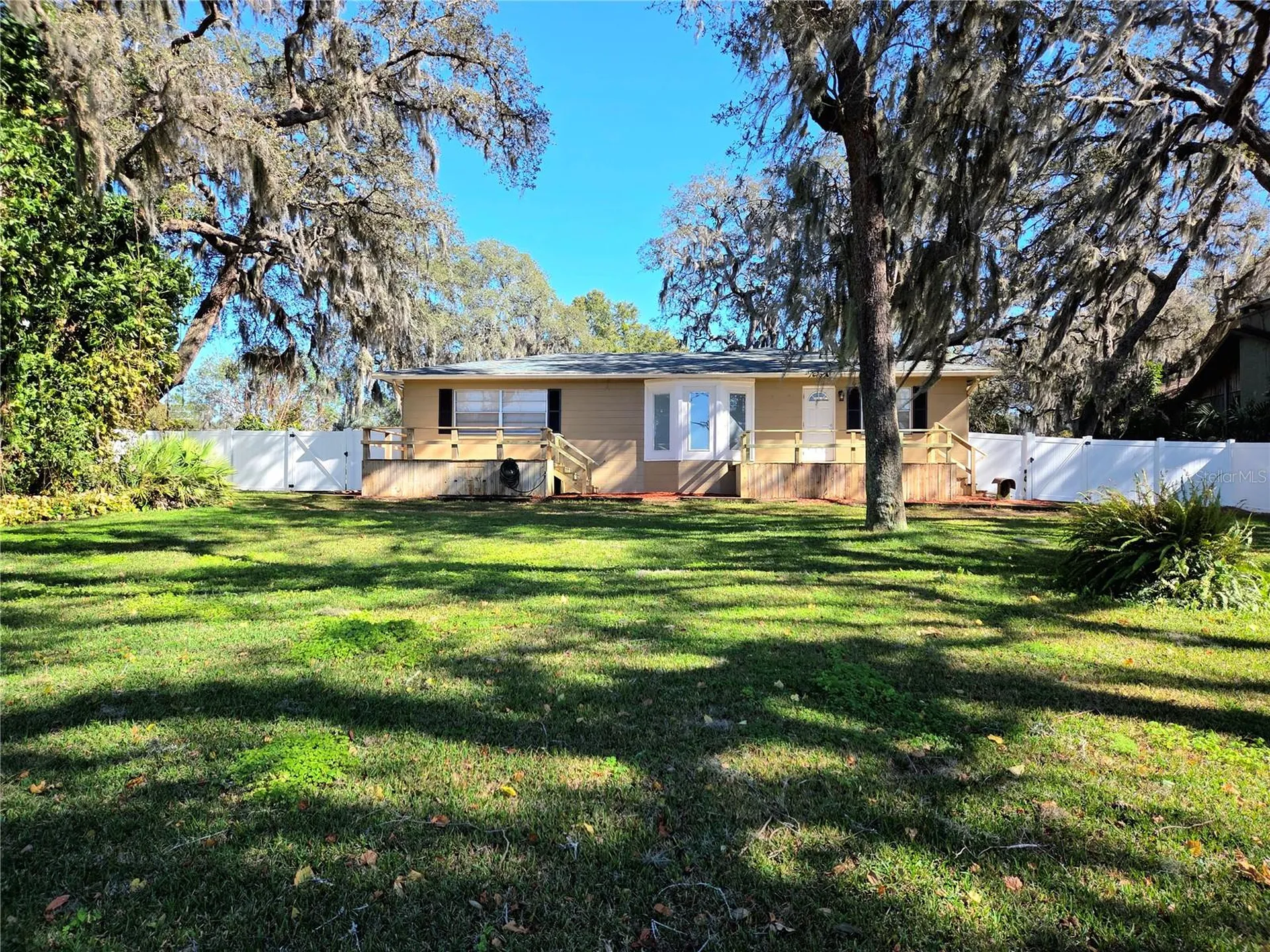 34041 Highland Road Leesburg FL 34788