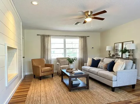 34041 Highland Road Leesburg FL 34788