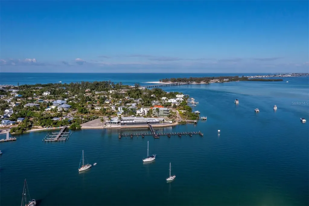 641 Broadway Street Longboat Key FL 34228