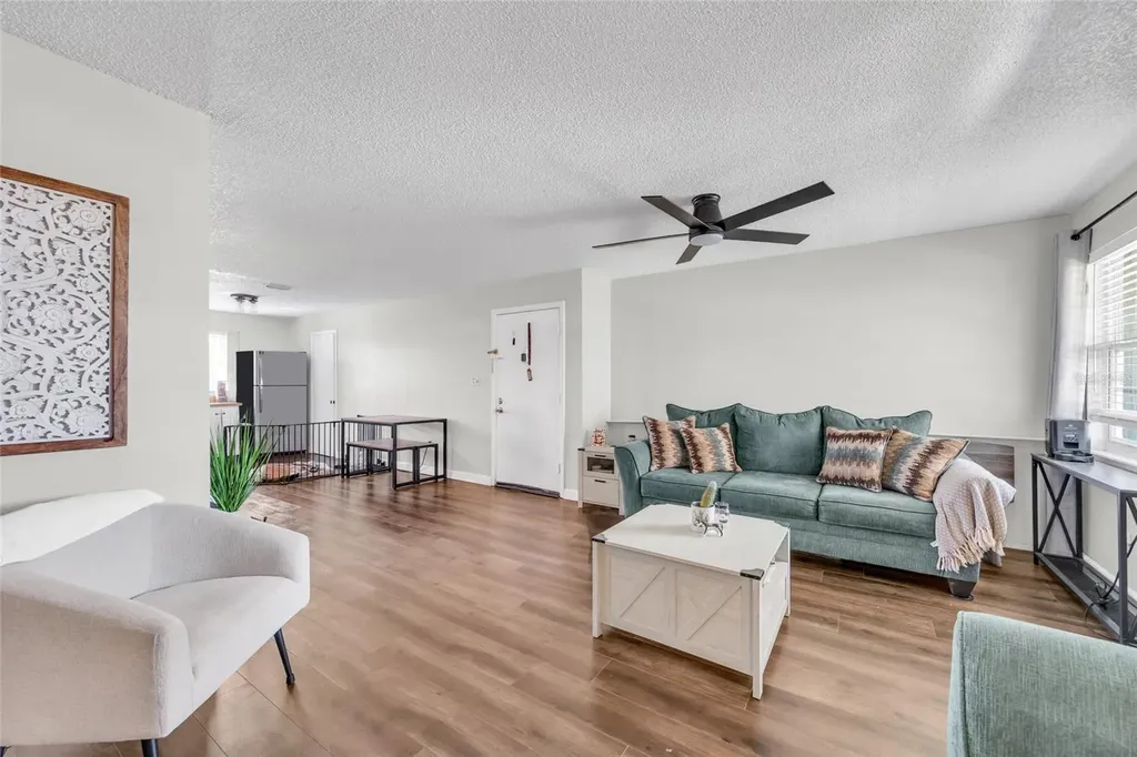 525 S Conway Road Orlando FL 32807