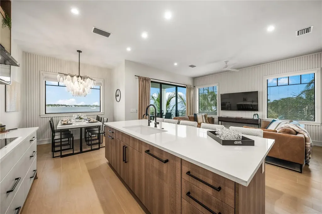 116 8th Street S Bradenton Beach FL 34217
