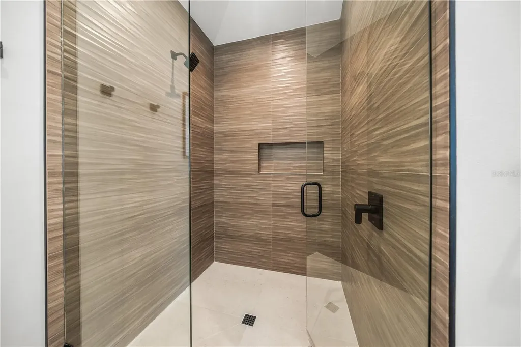 116 8th Street S Bradenton Beach FL 34217