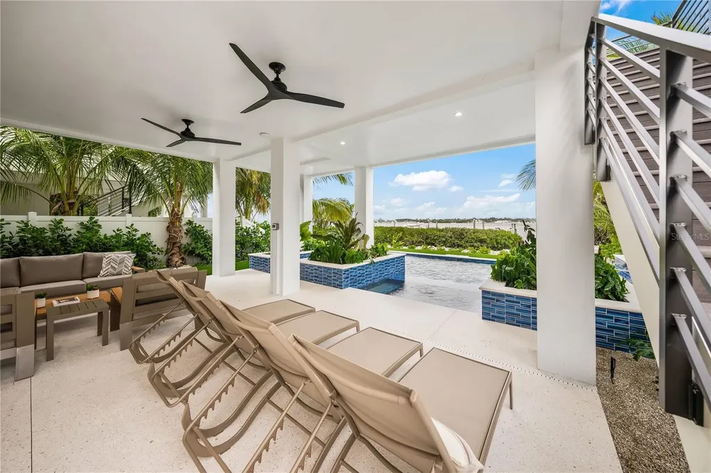 116 8th Street S Bradenton Beach FL 34217