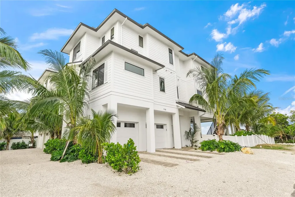 116 8th Street S Bradenton Beach FL 34217