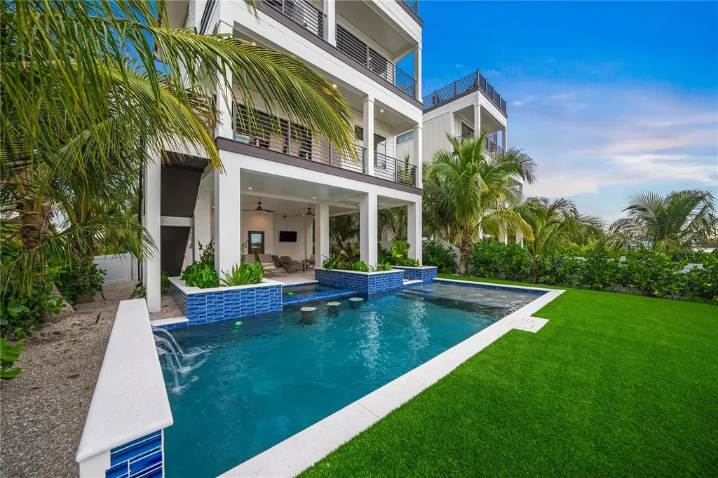 116 8th Street S Bradenton Beach FL 34217