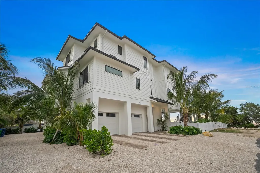 116 8th Street S Bradenton Beach FL 34217