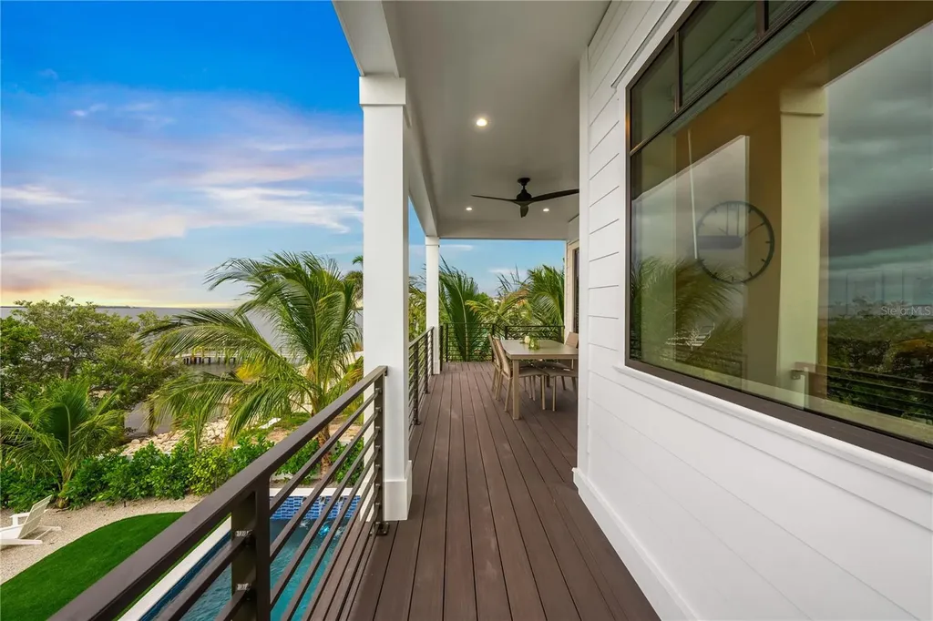 116 8th Street S Bradenton Beach FL 34217