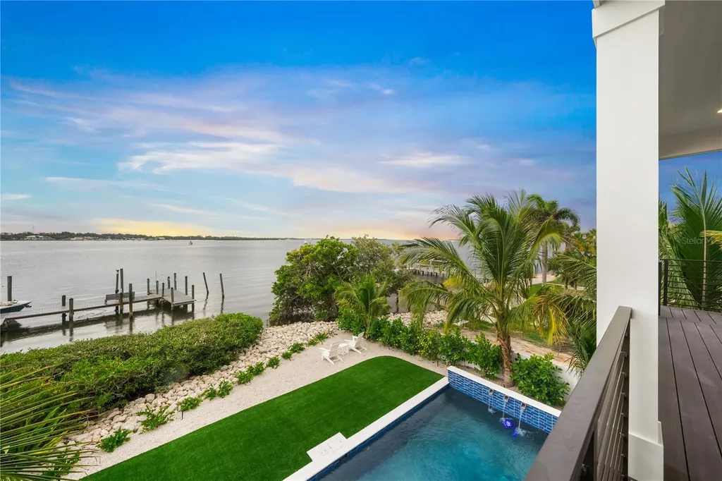 116 8th Street S Bradenton Beach FL 34217
