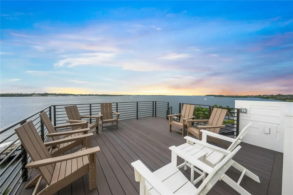 116 8th Street S Bradenton Beach FL 34217