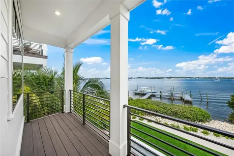 116 8th Street S Bradenton Beach FL 34217
