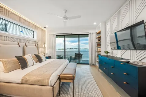 116 8th Street S Bradenton Beach FL 34217