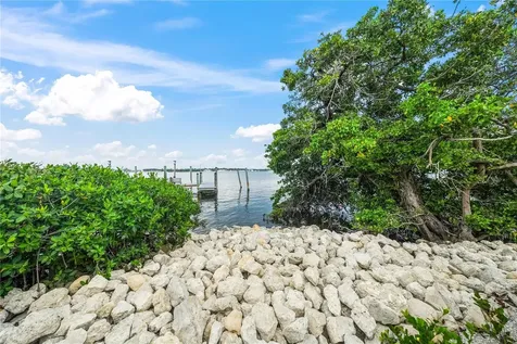 116 8th Street S Bradenton Beach FL 34217