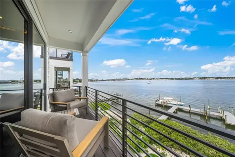 116 8th Street S Bradenton Beach FL 34217