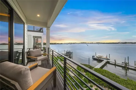 116 8th Street S Bradenton Beach FL 34217