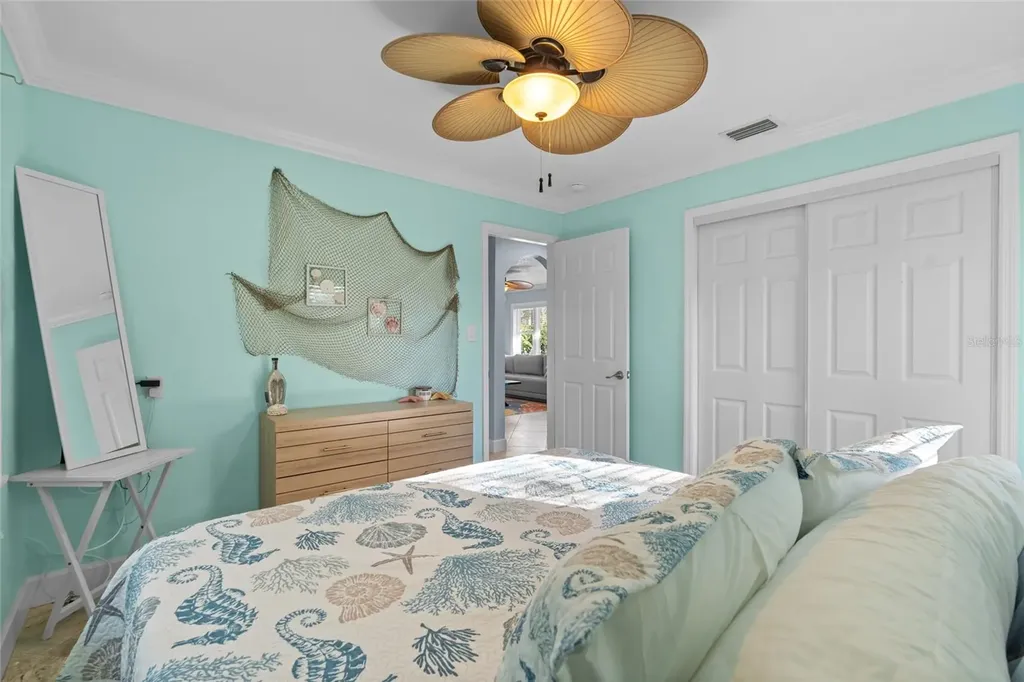 284 44th Avenue St Pete Beach FL 33706