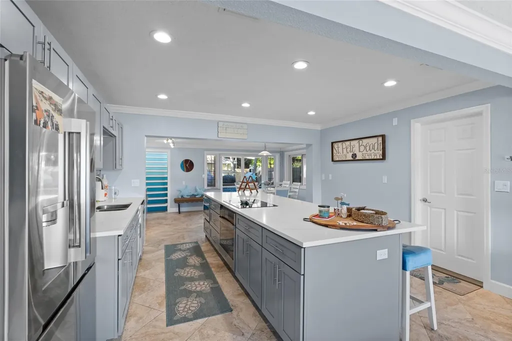 284 44th Avenue St Pete Beach FL 33706