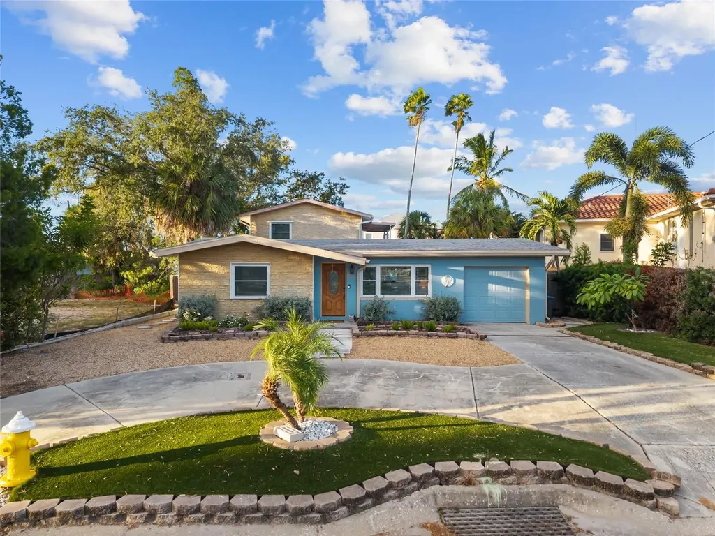 284 44th Avenue St Pete Beach FL 33706