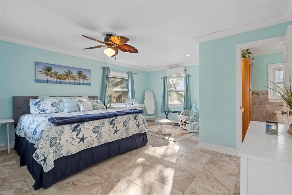 284 44th Avenue St Pete Beach FL 33706