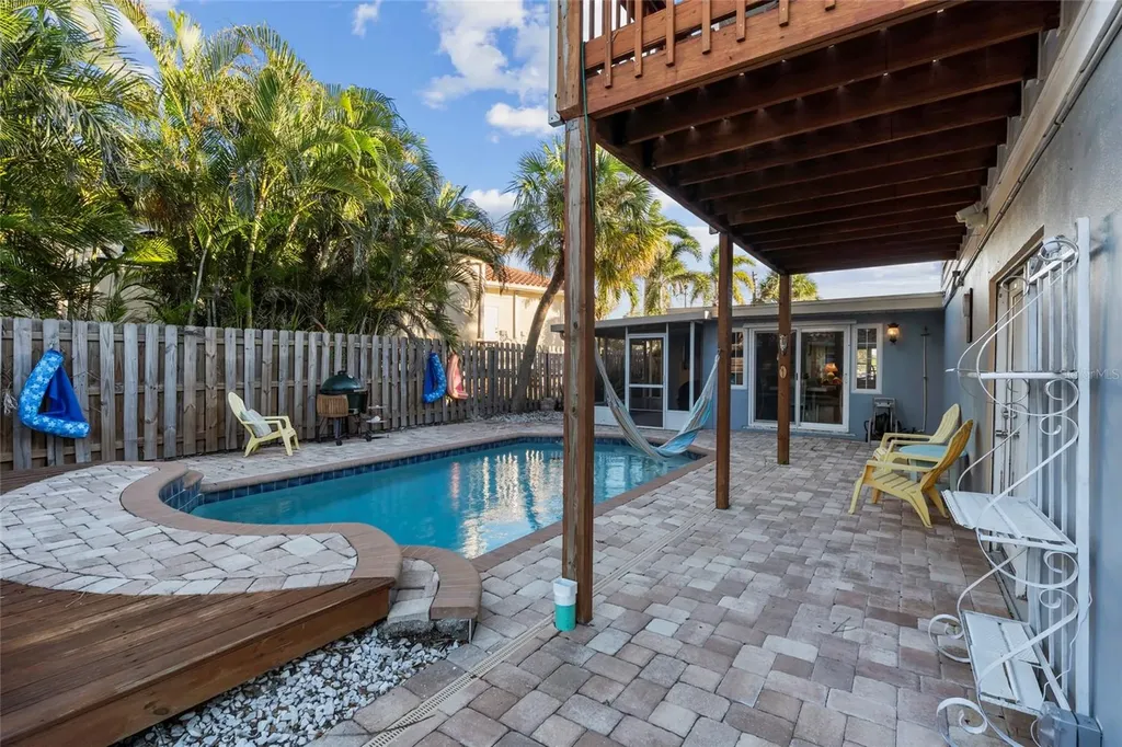 284 44th Avenue St Pete Beach FL 33706