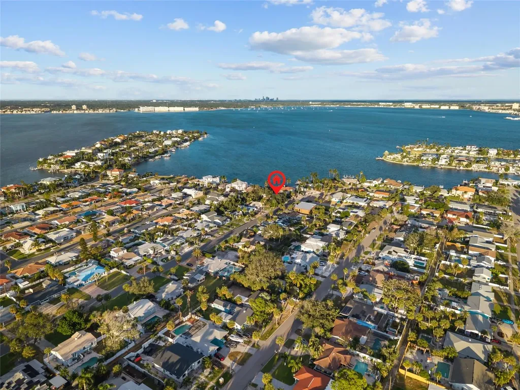 284 44th Avenue St Pete Beach FL 33706