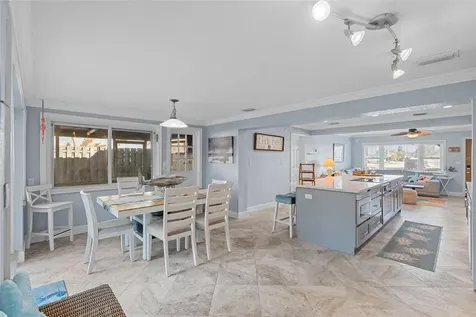 284 44th Avenue St Pete Beach FL 33706