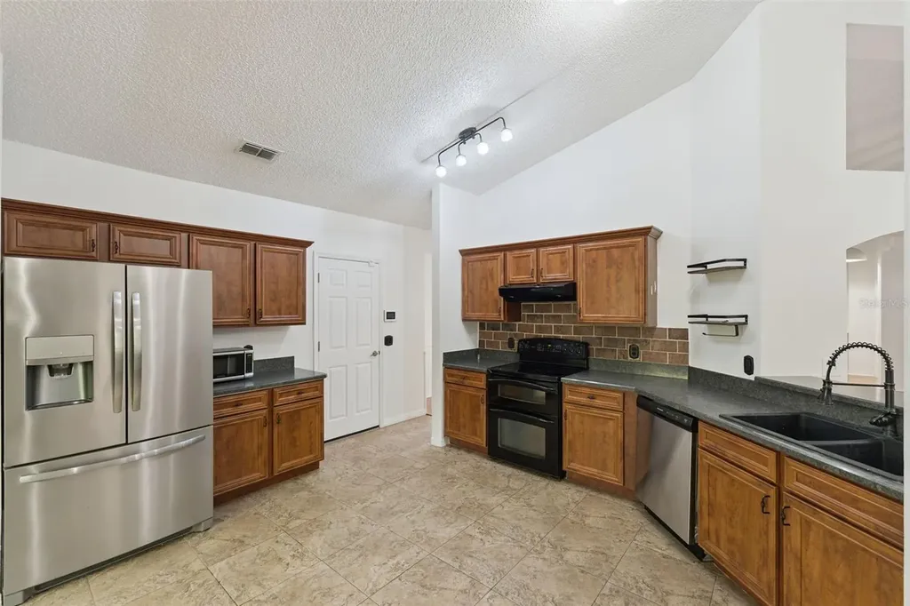 720 Swaying Pine Way Deland FL 32724