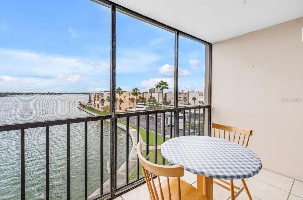 7700 Sun Island Drive S South Pasadena FL 33707
