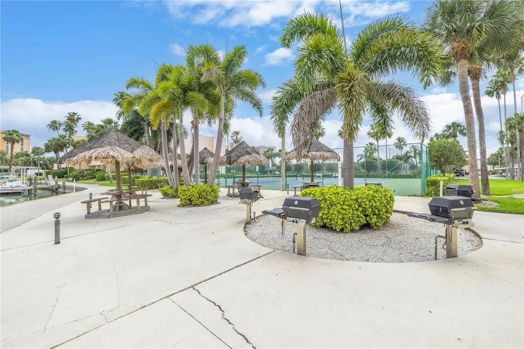 7700 Sun Island Drive S South Pasadena FL 33707