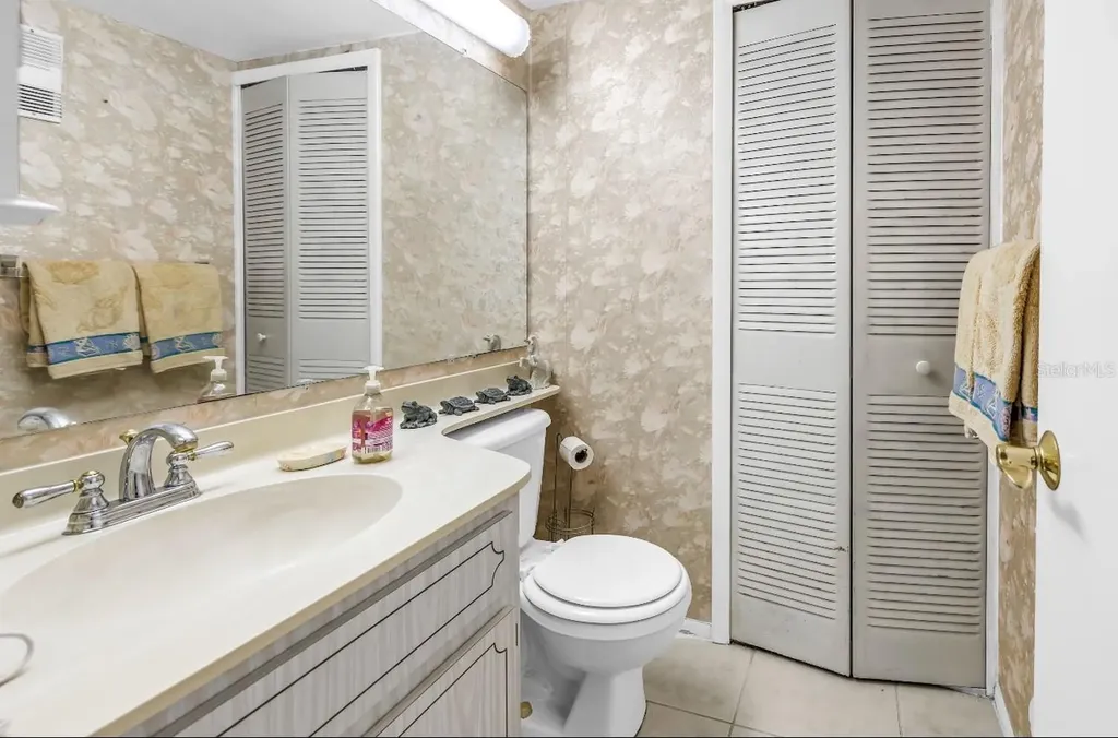 7700 Sun Island Drive S South Pasadena FL 33707