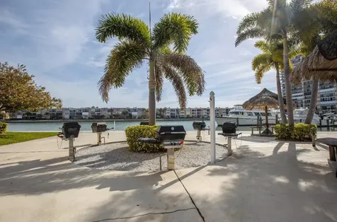 7700 Sun Island Drive S South Pasadena FL 33707