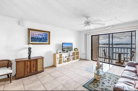 7700 Sun Island Drive S South Pasadena FL 33707