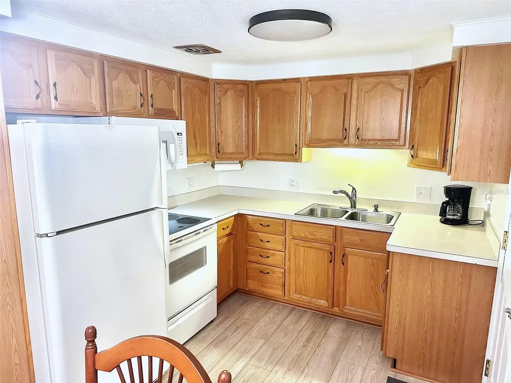 2000 E Bay Drive Largo FL 33771