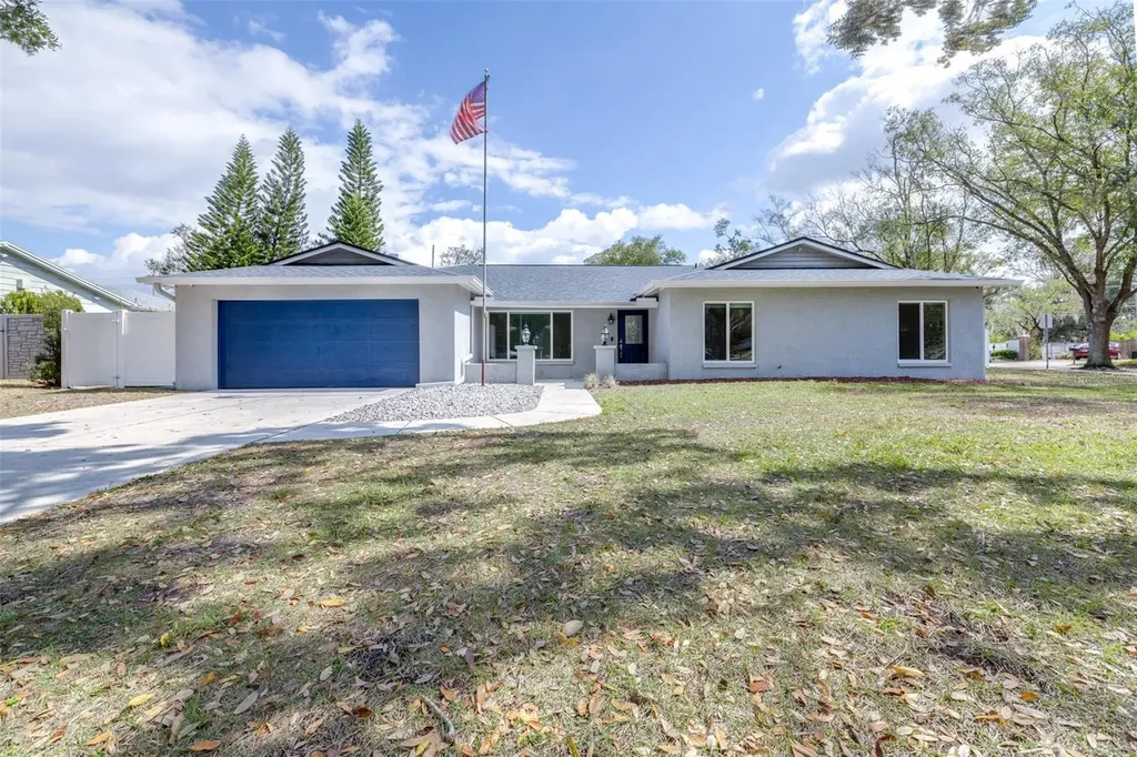 15401 Woodcastle Place Tampa FL 33613