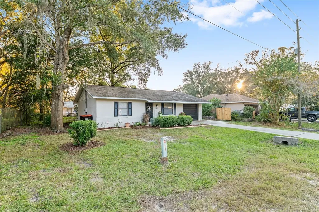 5300 SE 102nd Place Belleview FL 34420