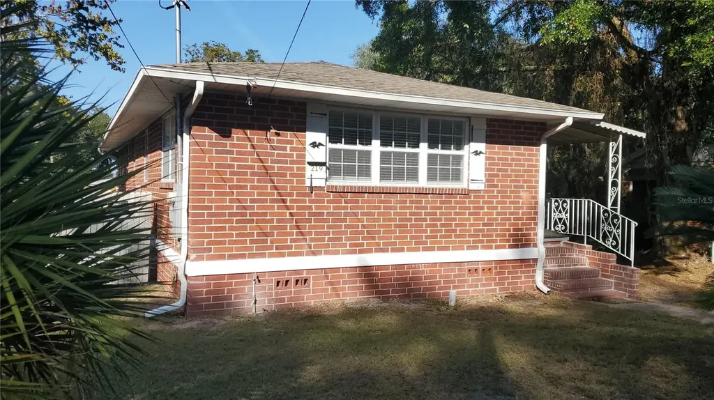 219 W 67th Street W Jacksonville FL 32208