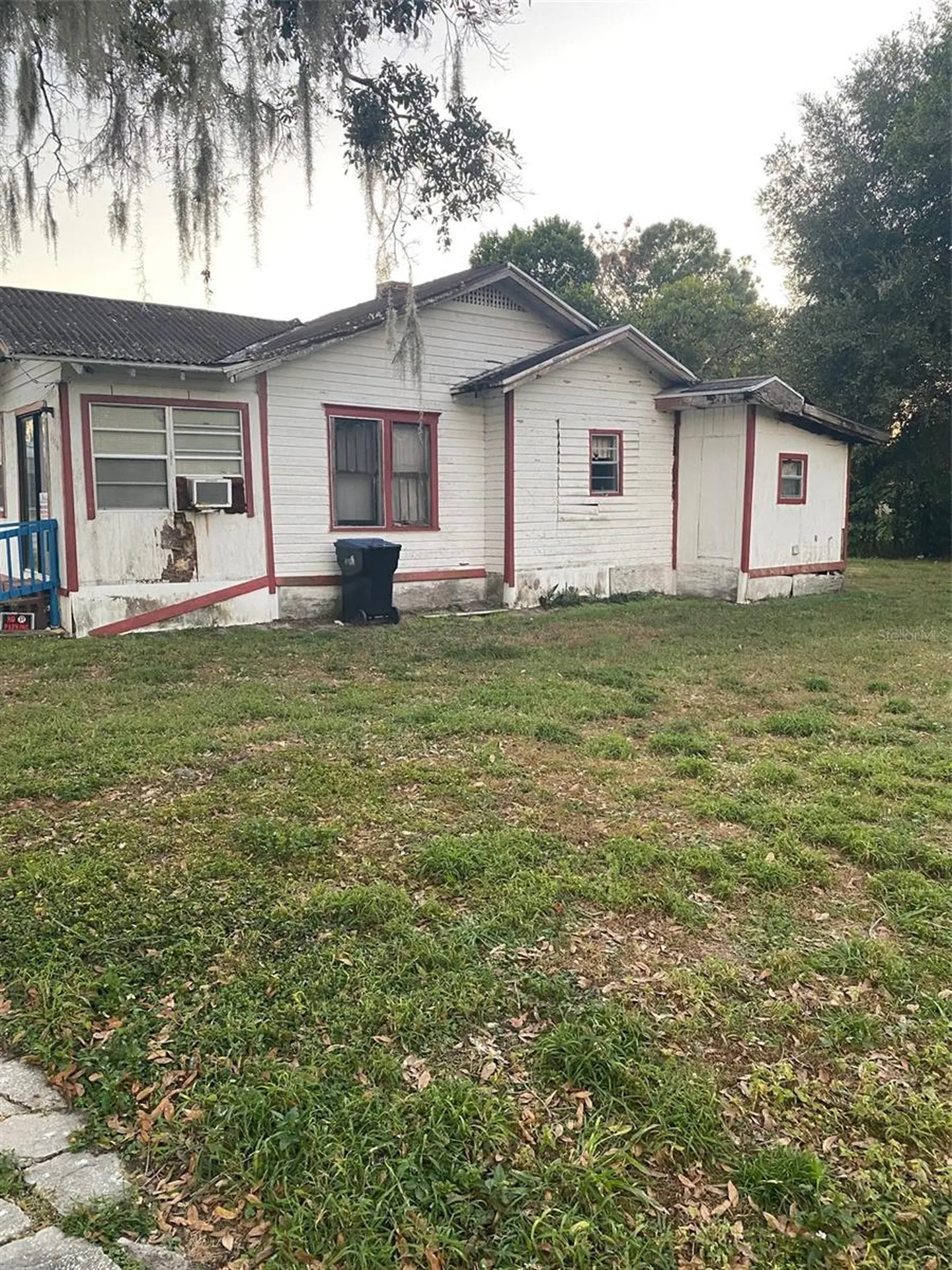 1516 Regan Avenue Orlando FL 32807