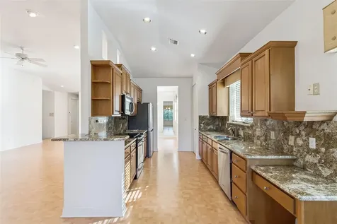 103 Camino Real Boulevard Howey In The Hills FL 34737