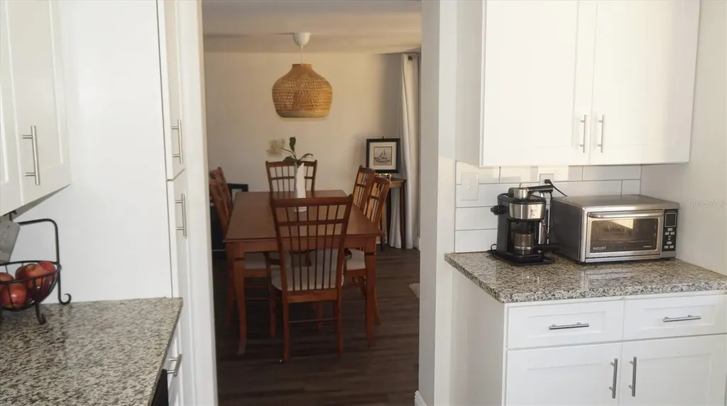 7530 Sunshine Skyway Lane S St Petersburg FL 33711