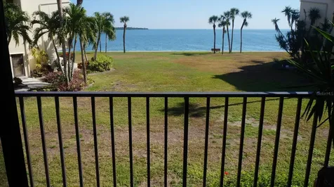 7530 Sunshine Skyway Lane S St Petersburg FL 33711