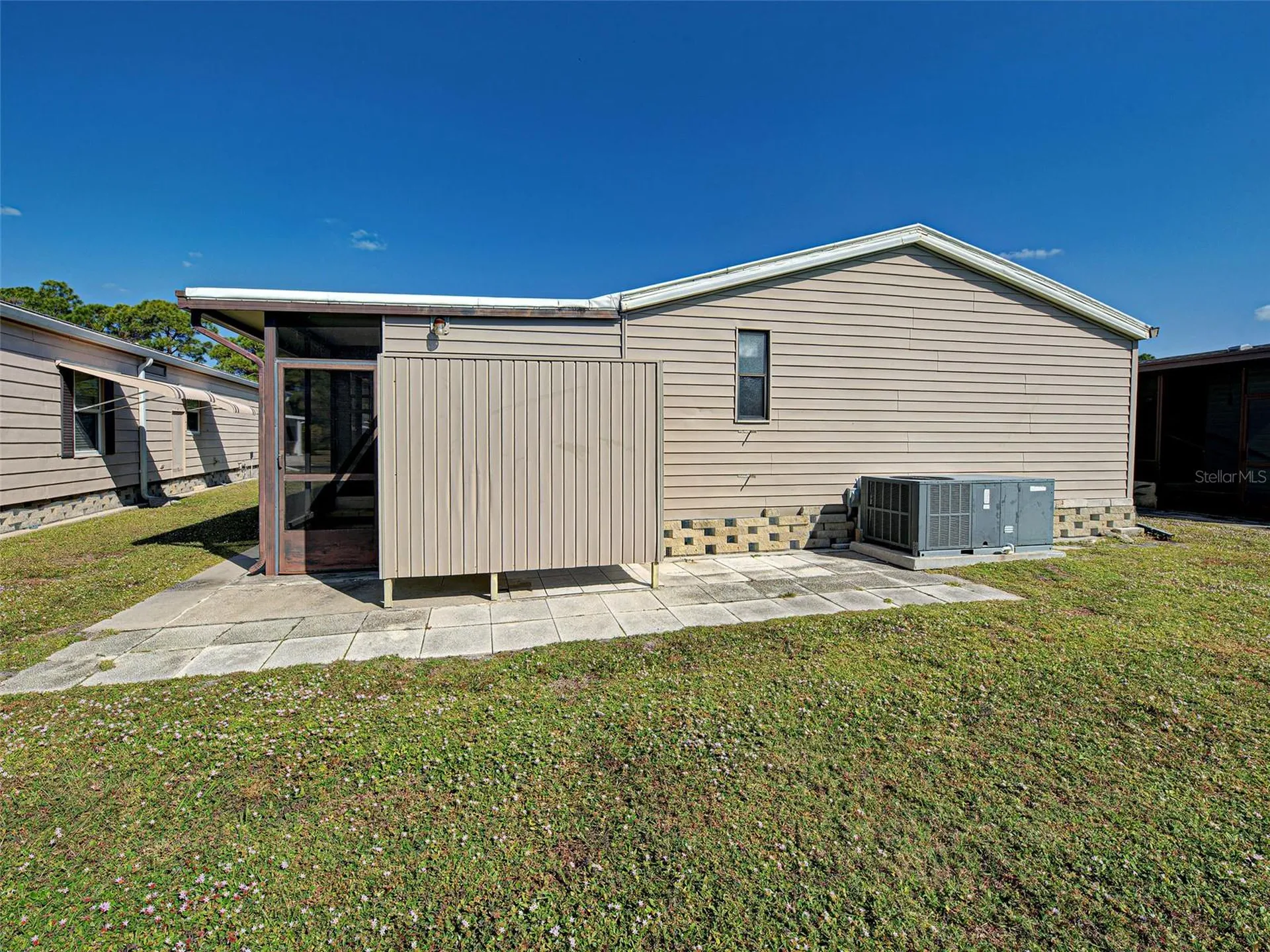 137 N Fiji Circle Englewood FL 34223