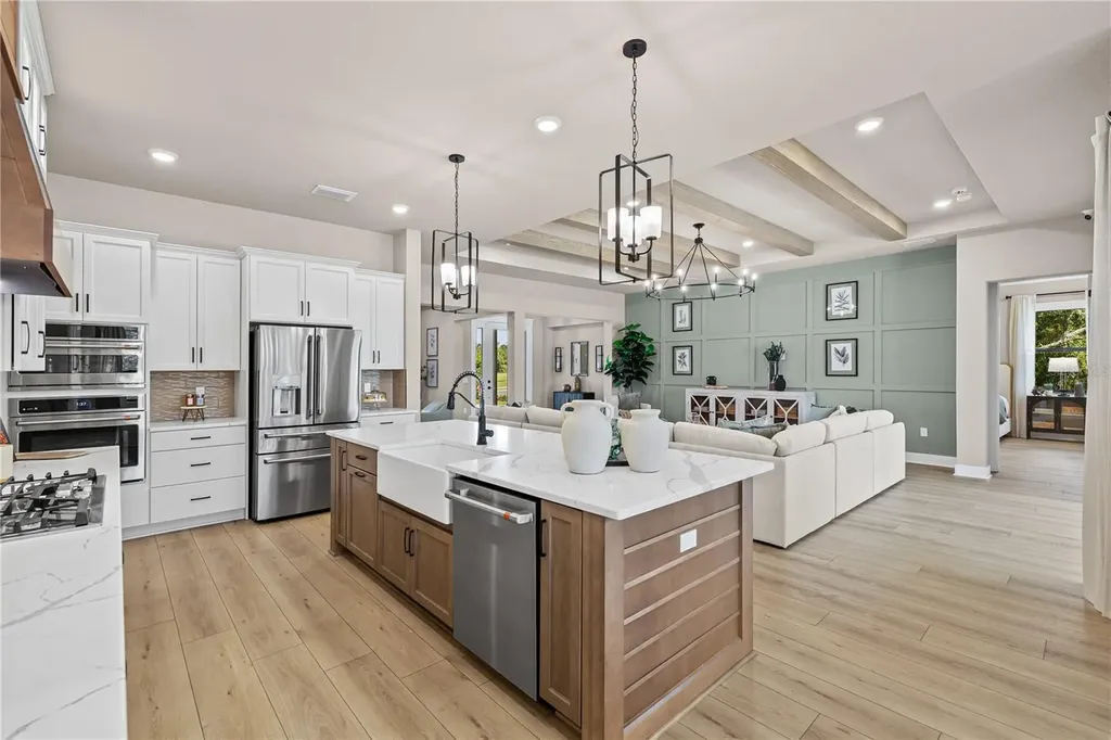 728 Estates Boulevard Tarpon Springs FL 34688