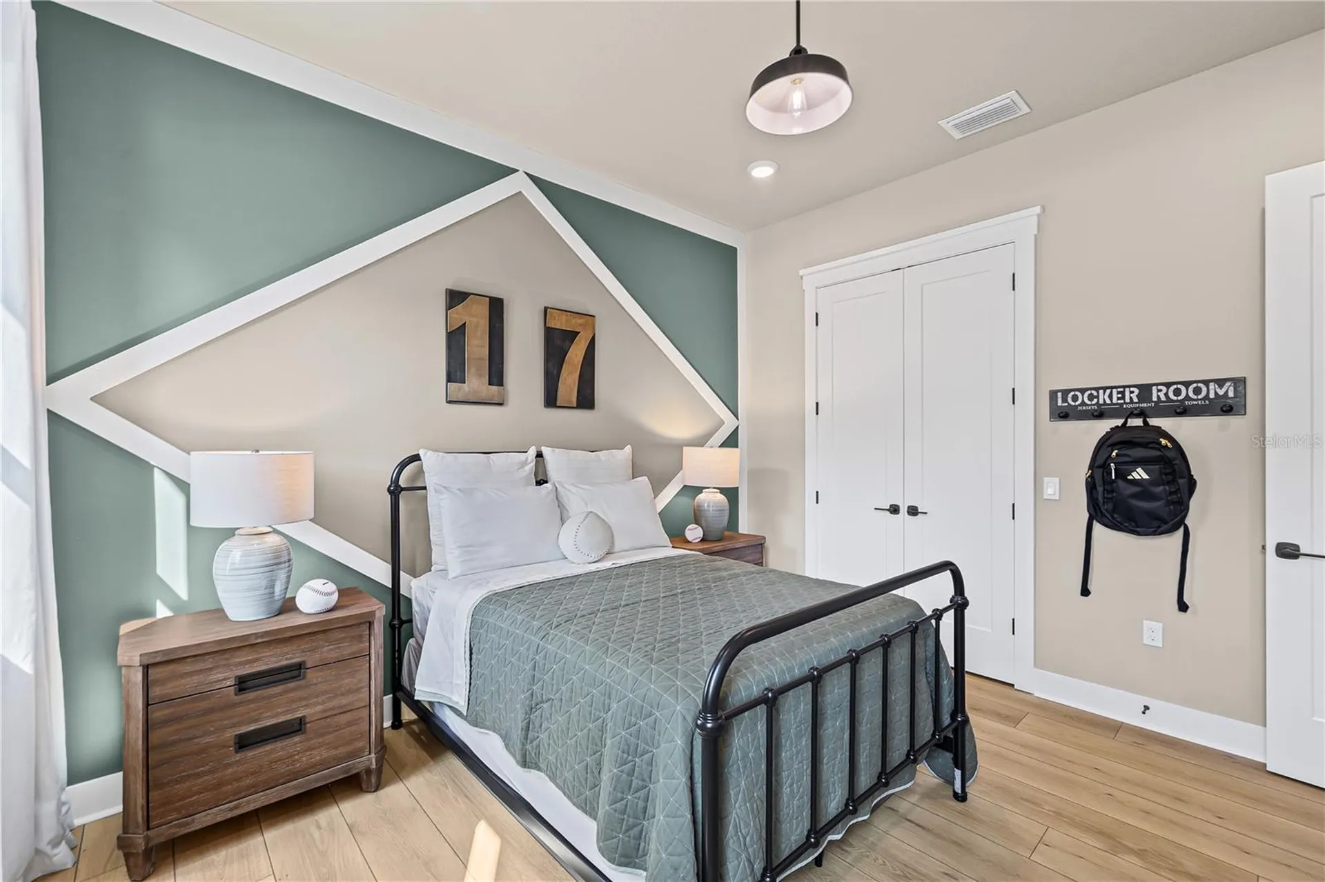 728 Estates Boulevard Tarpon Springs FL 34688