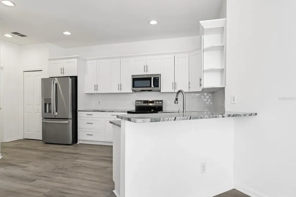 5926 Phoebenest Drive Lithia FL 33547