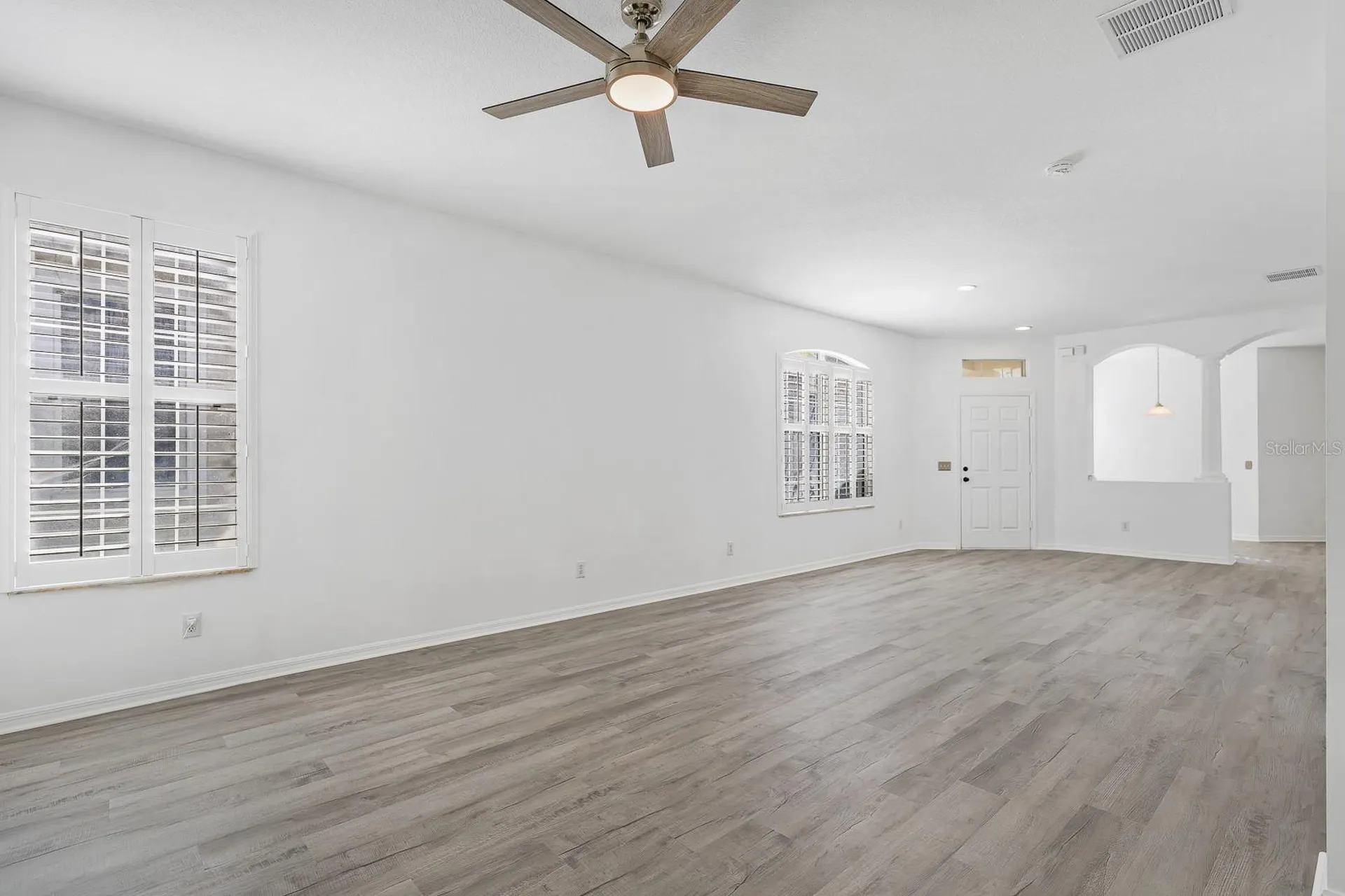 5926 Phoebenest Drive Lithia FL 33547