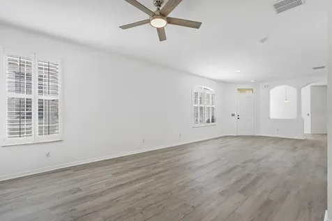 5926 Phoebenest Drive Lithia FL 33547