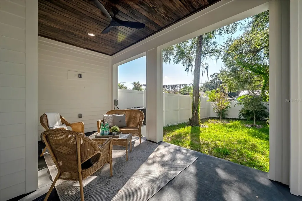 1405 E Louisiana Avenue Tampa FL 33603