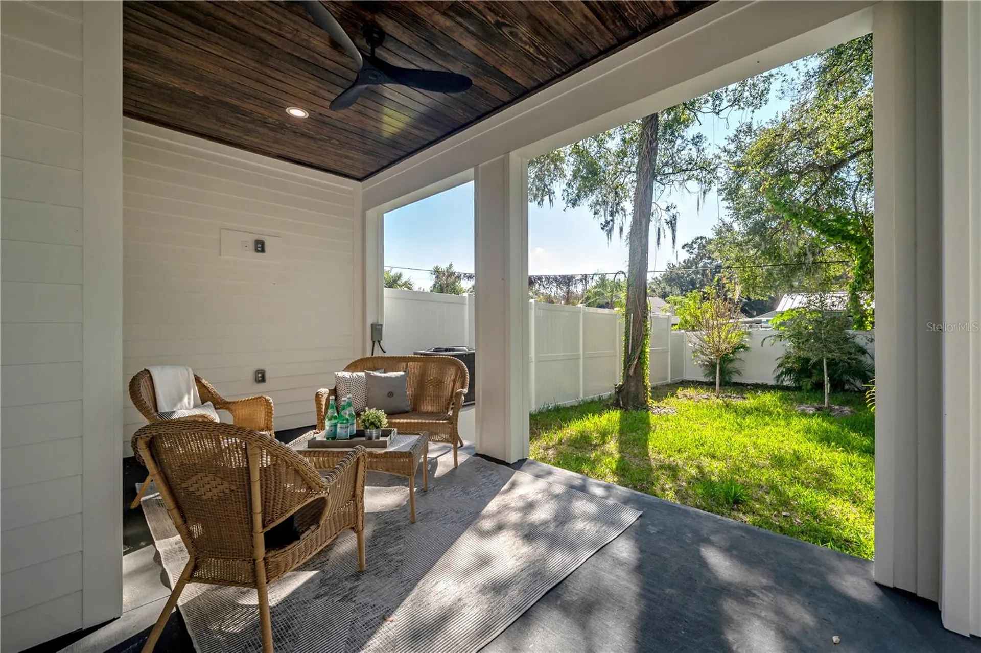 1405 E Louisiana Avenue Tampa FL 33603