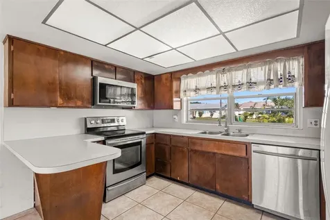 107 Franklyn Indialantic FL 32903