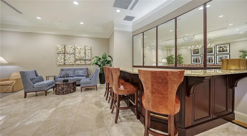 800 N Tamiami Trail Sarasota FL 34236